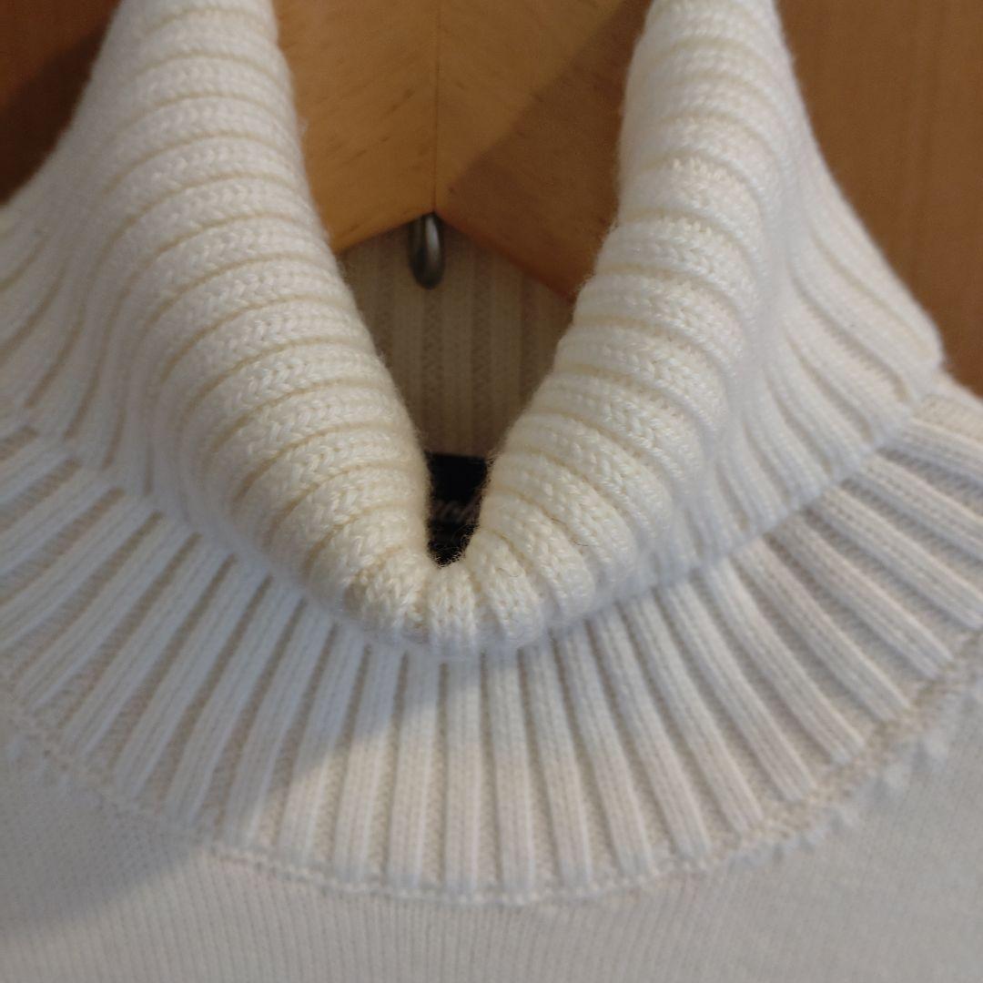 ドルモア タートルネック ニット