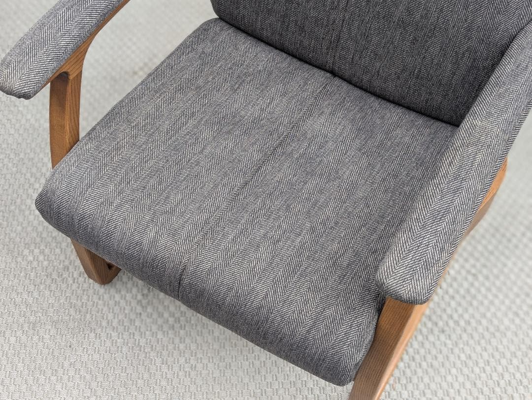 現行☆FUJI FURNITURE／Rauha／リクライニングチェア＋オットマン