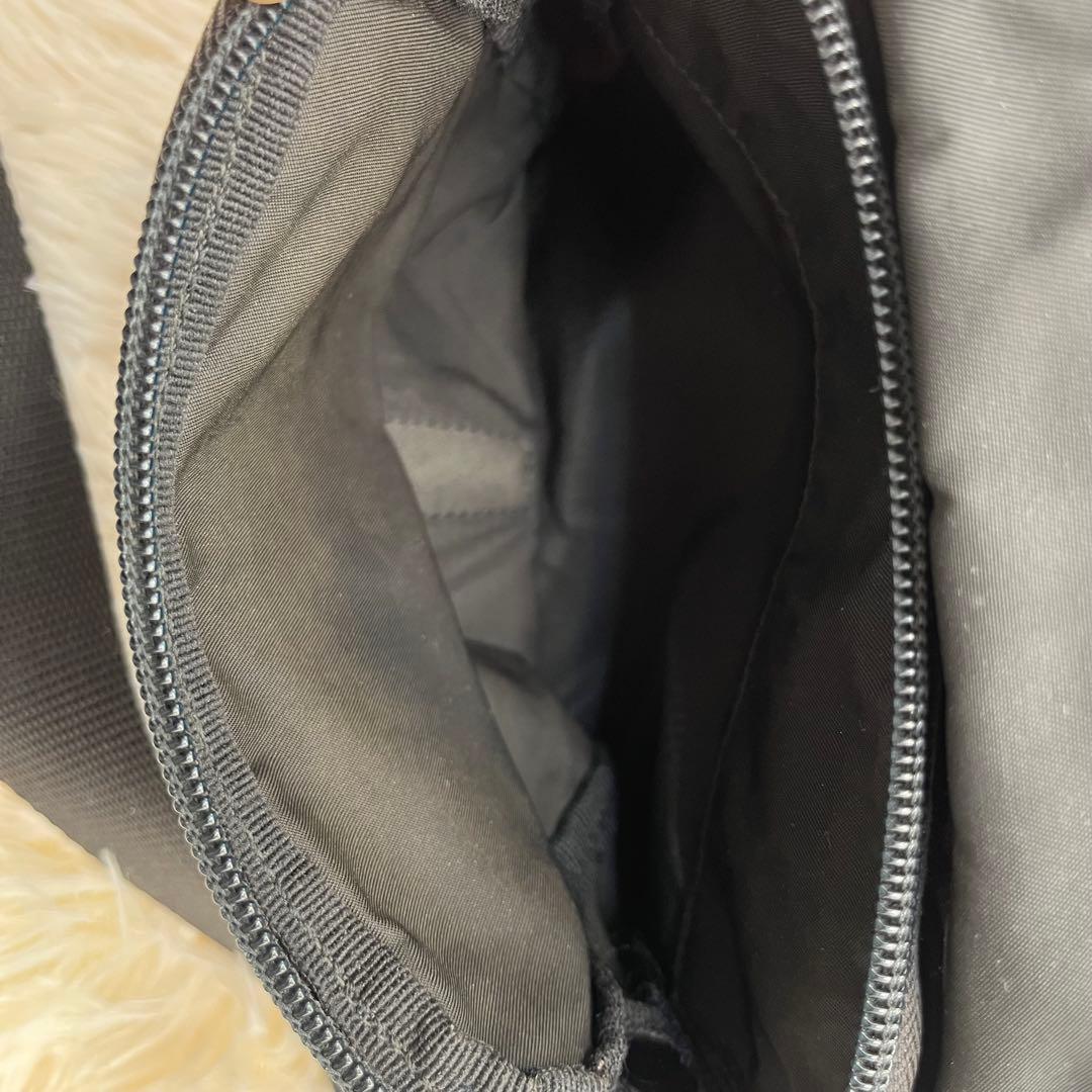 ✨美品✨PRADA プラダ ショルダーバッグ 三角ロゴ ナイロン ブラック