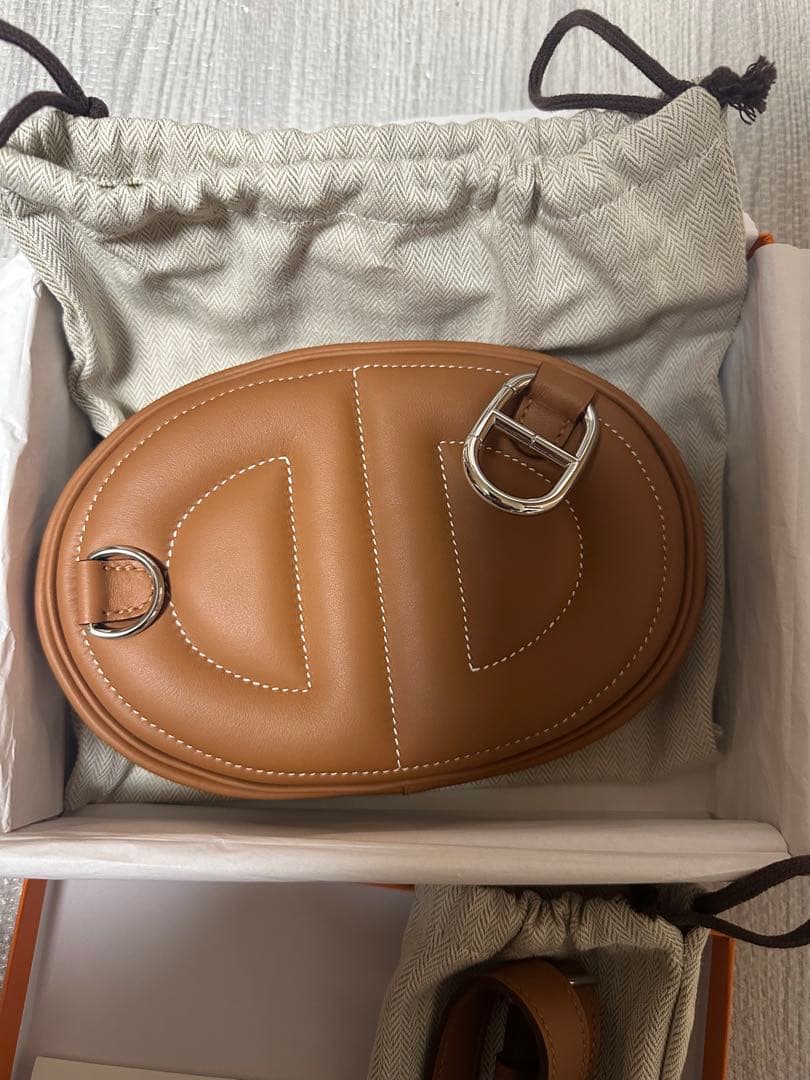 新品　W刻印　HERMES エルメス インザループ ボディバッグ ヴォースイフト