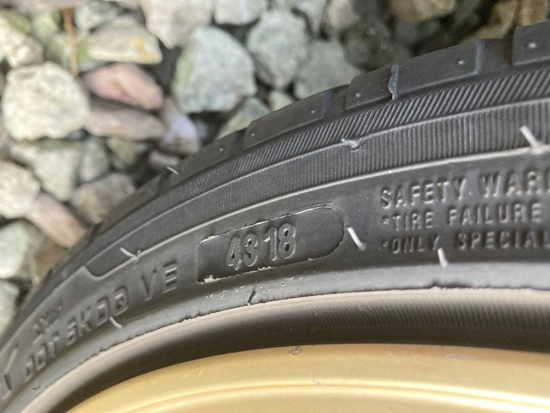 しんちゃんさん専用② ブラックダイヤモンド　16インチ　軽自動車