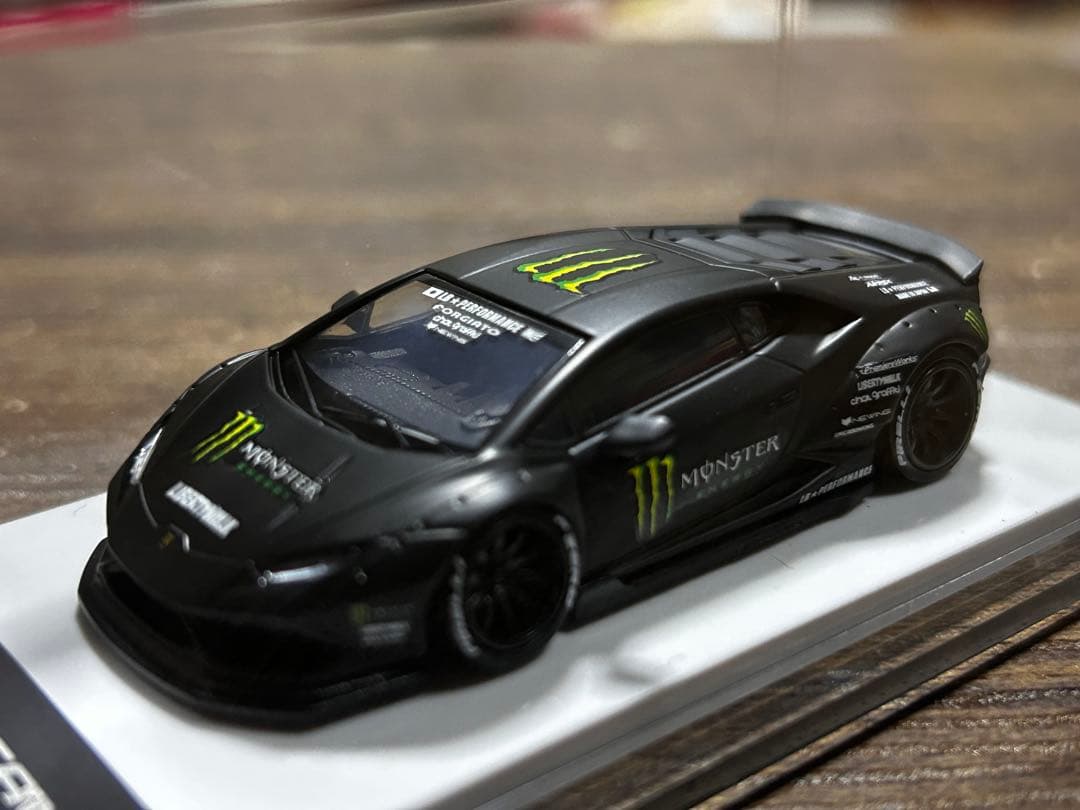 ミニカー Lamborghini Huracan Monster Energy 1/64
