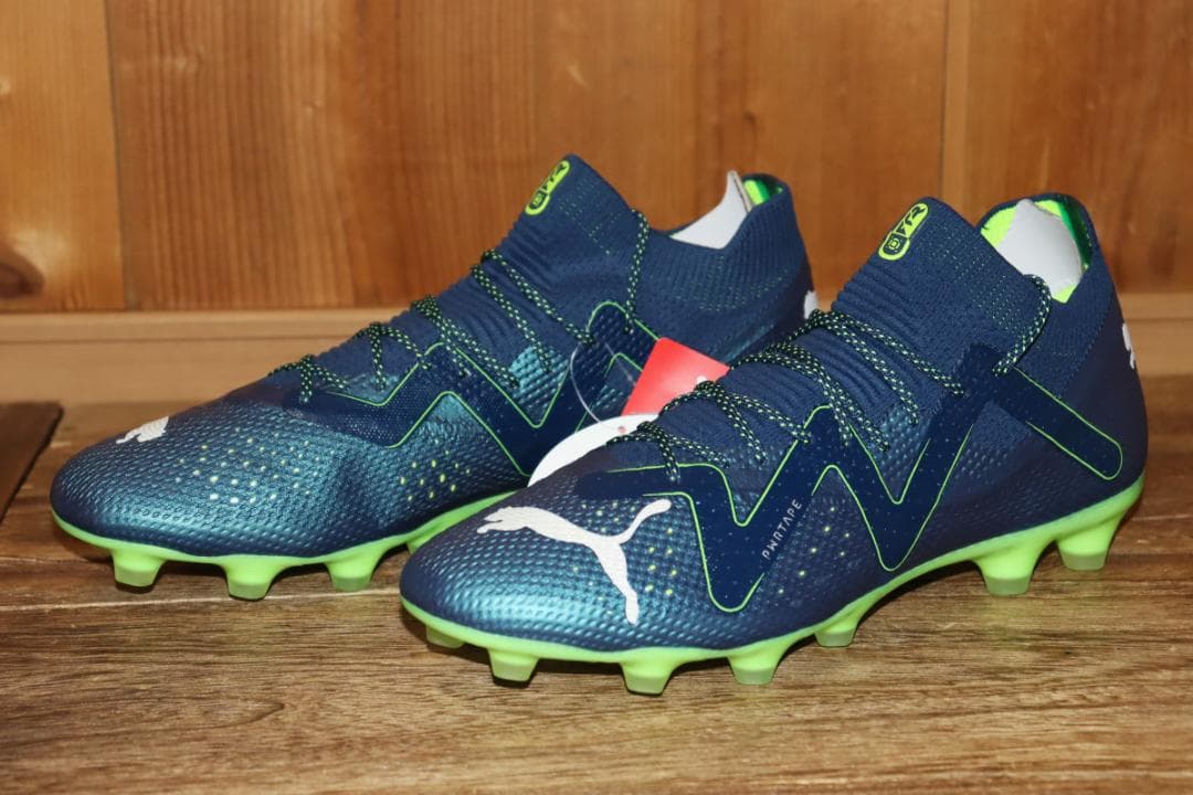 新品 プーマフューチャーアルティメット HG/AGサッカースパイク27.5cmⒽ
