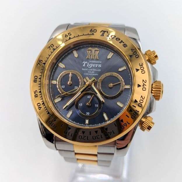 【希少】阪神タイガース 承認 電波ソーラー クロノグラフ腕時計 1935本限定