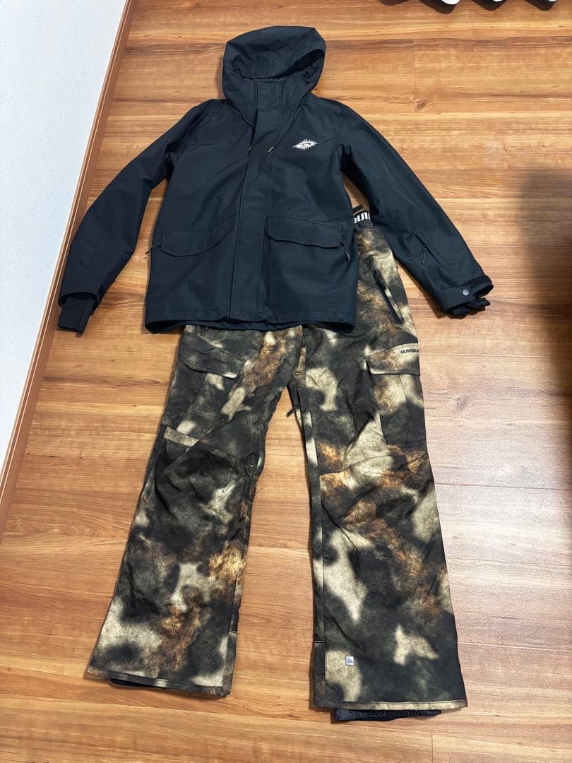QUIKSILVER スノーボードウェアセット