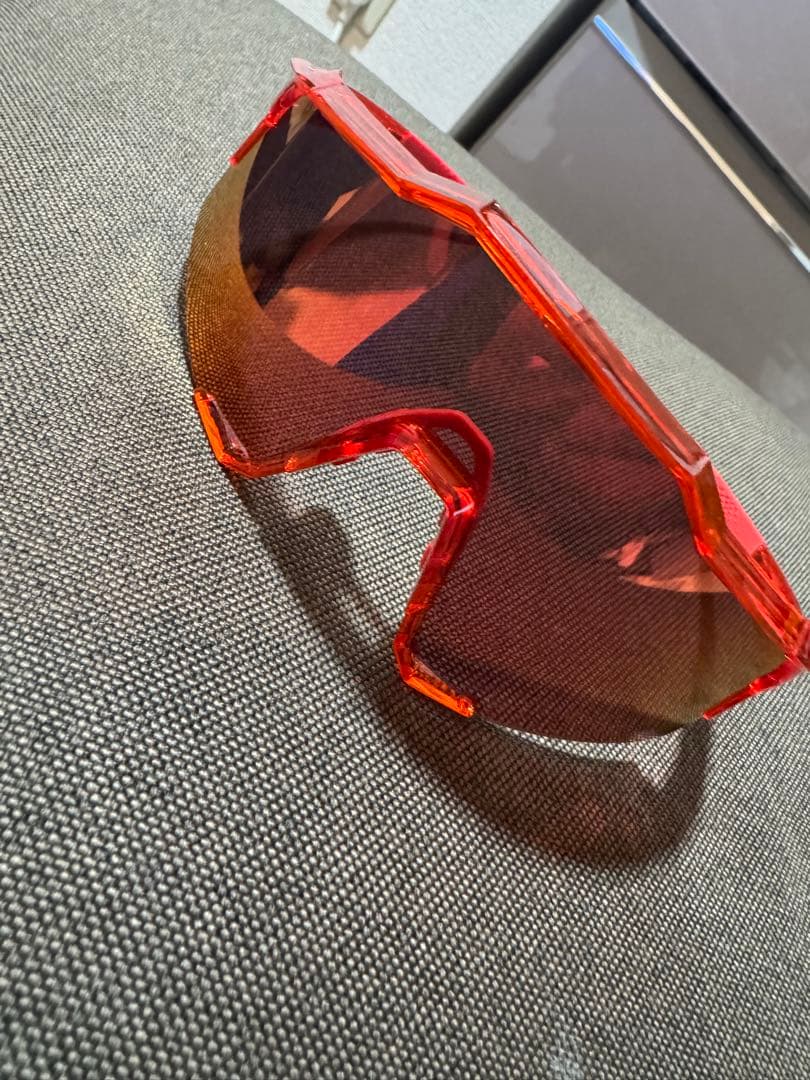 R　赤 スポーツサングラス ケース付き　100%