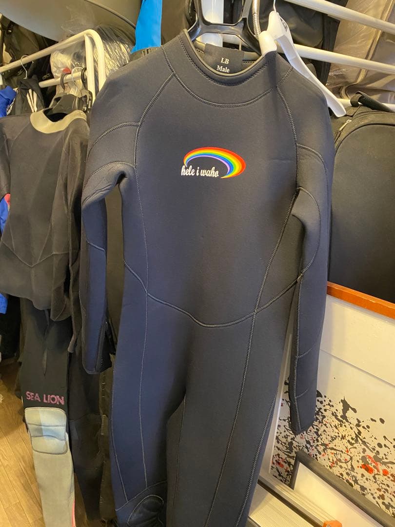 Hele i waho　ヘレイワホ　ウエットスーツ
