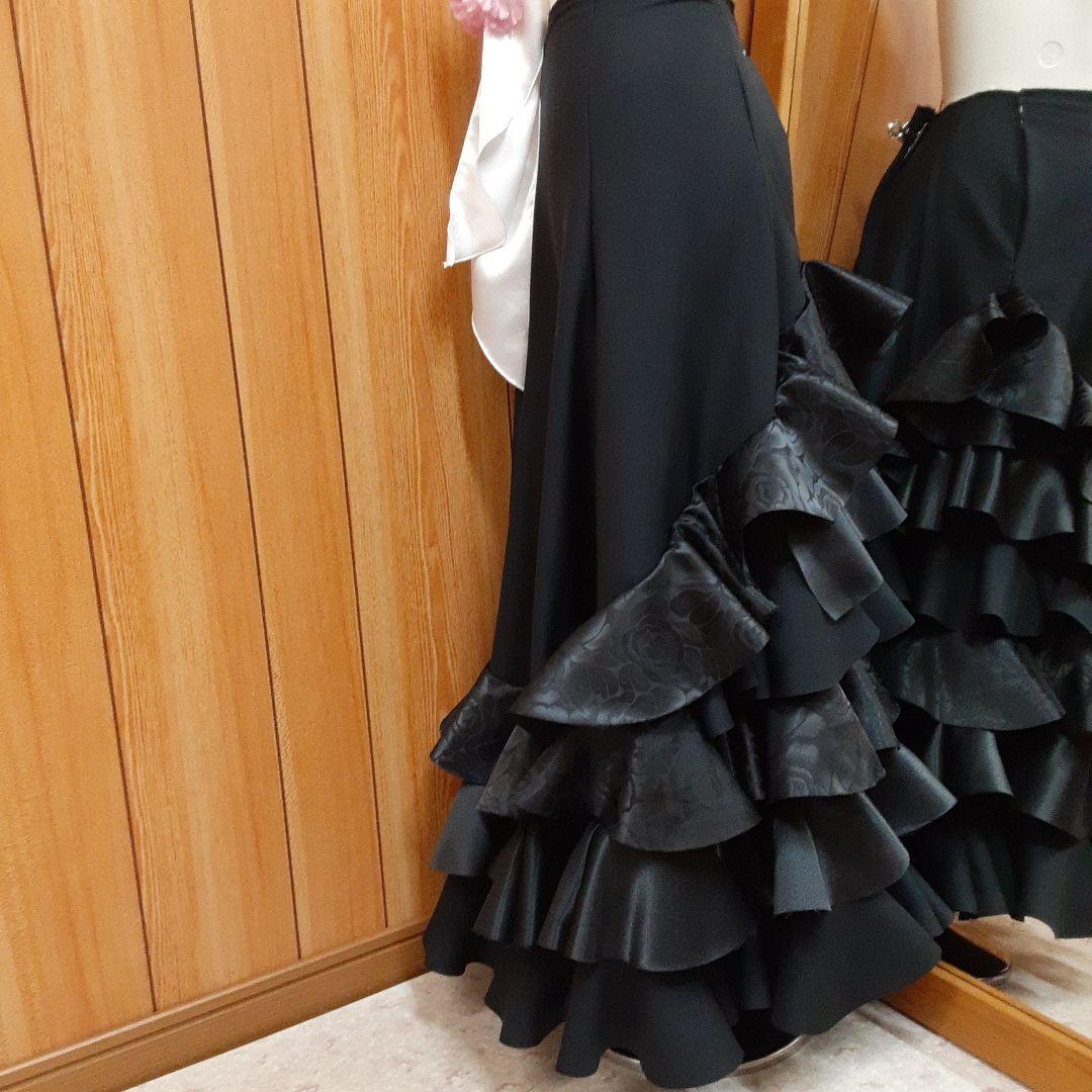 フラメンコ衣装　☆ファルダのみ　ブラックファルダ　豪華3段フリル
