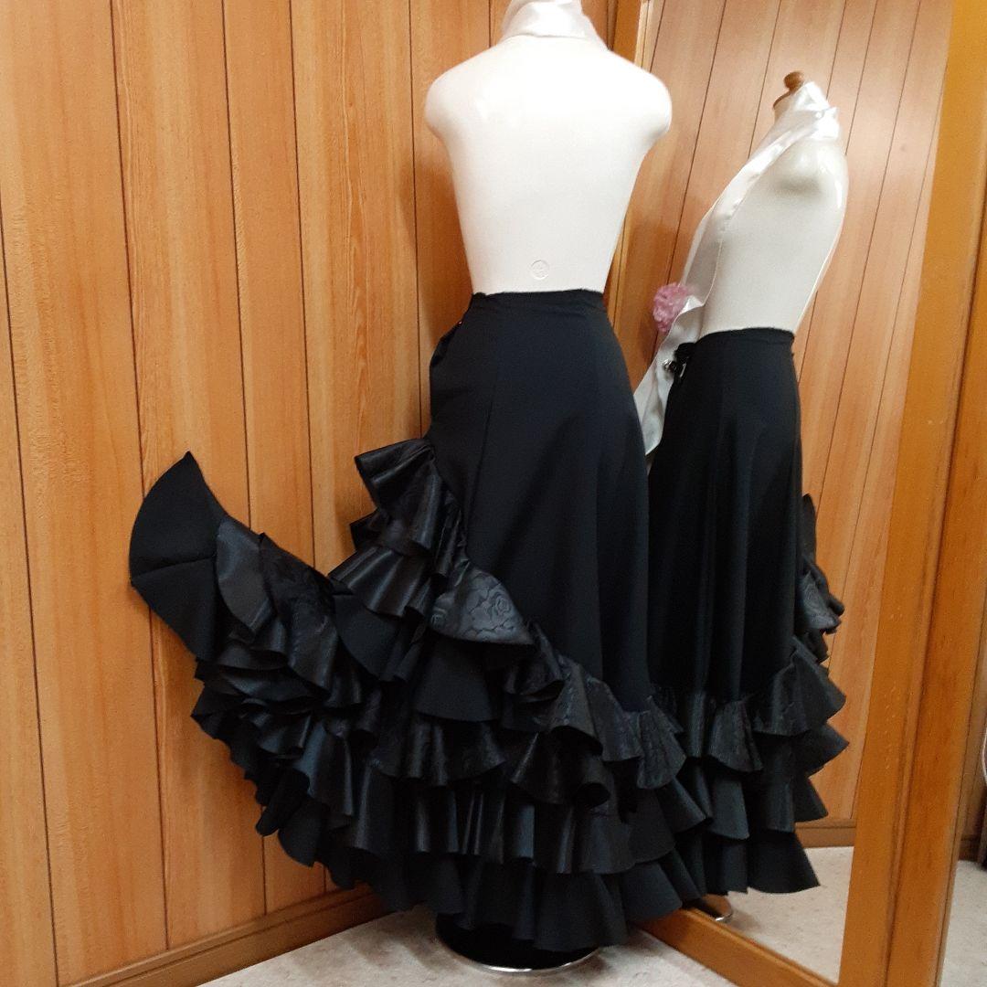 フラメンコ衣装　☆ファルダのみ　ブラックファルダ　豪華3段フリル