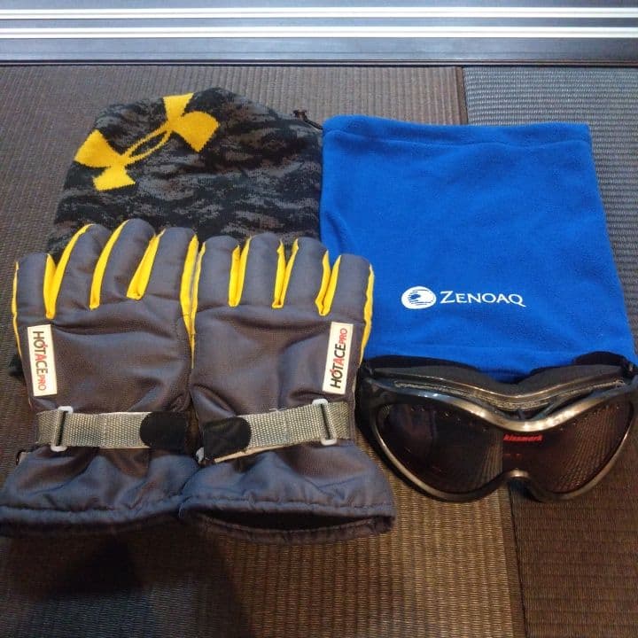 グローブ　ゴーグル　帽子　ネックウォーマー　set