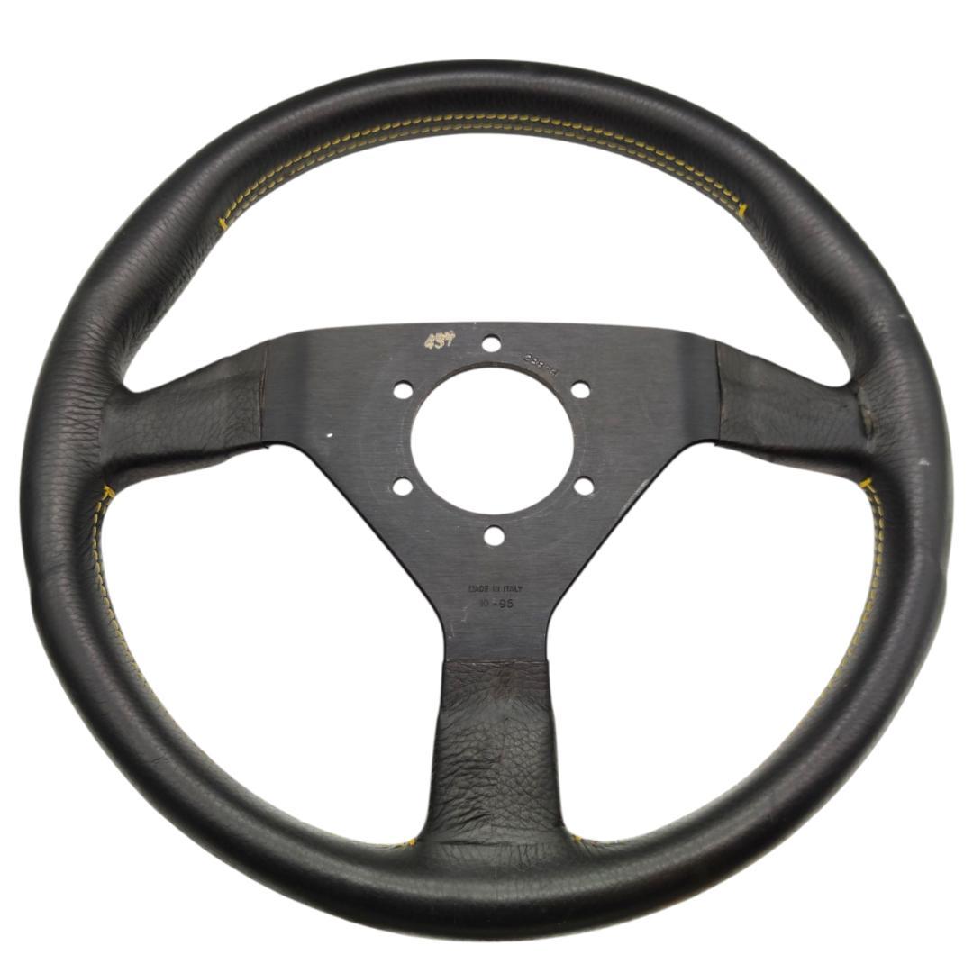 momo レザー ステアリングハンドル