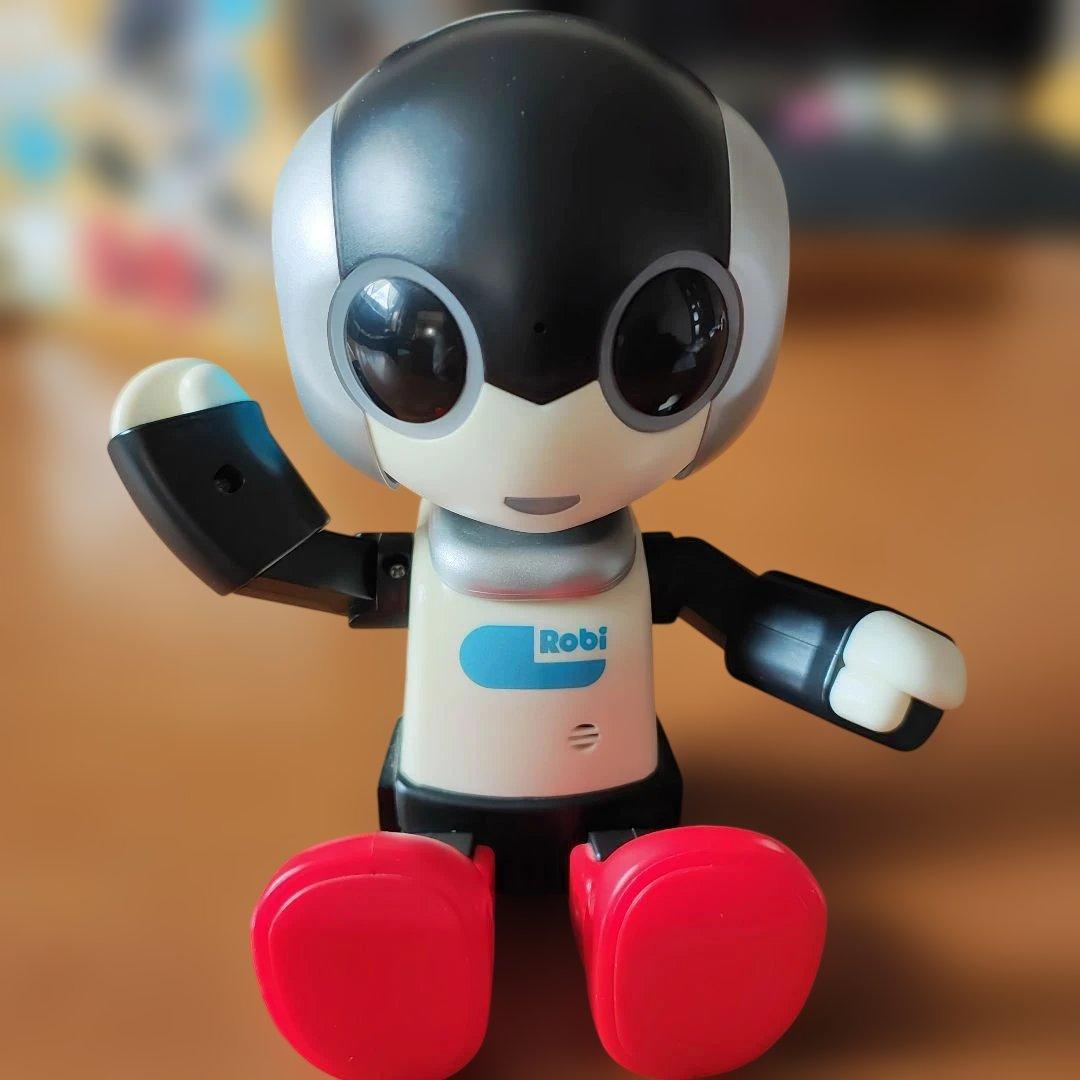 マイルー厶ロビTAKARATOMI　おしゃべりパターン２０００種類以上かわいい