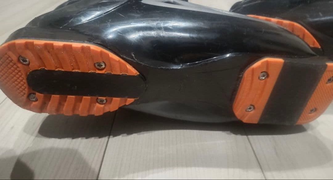 ROSSIGNOL ロシニョール　スキーブーツ　Soft Light3