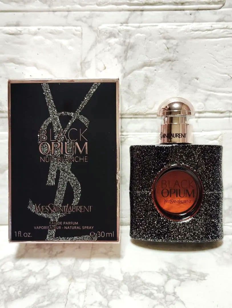 香水　新品　YSL　イヴサンローラン　ブラックオピウム　30ml