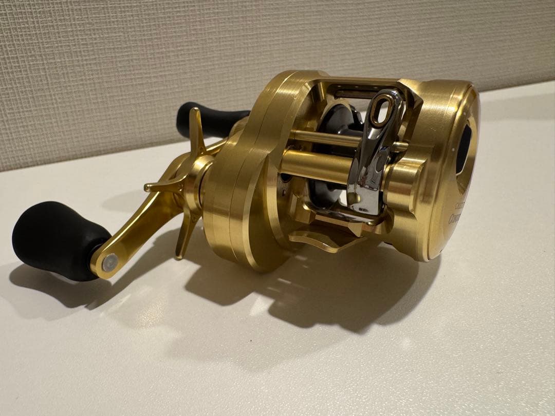 【ぷ】SHIMANO 21 カルカッタコンクエスト100HG
