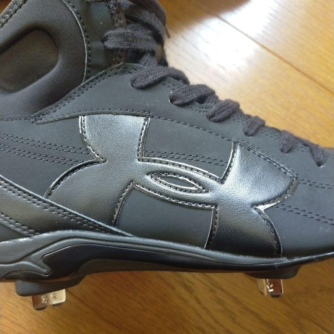 未使用　アンダーアーマー　野球　スパイク　ハイカット　ミドルカット　金具