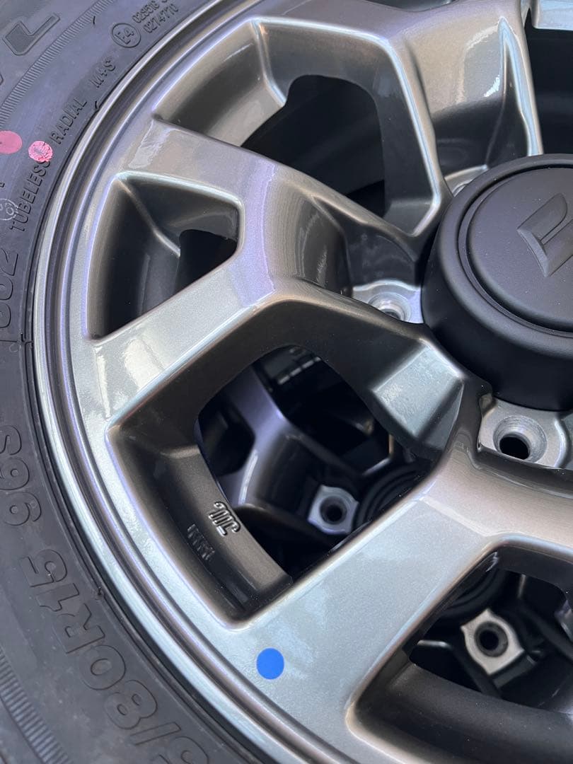 ジムニーノマドJC74Wジムニーシエラ純正アルミホイール純正センターキャップ付き