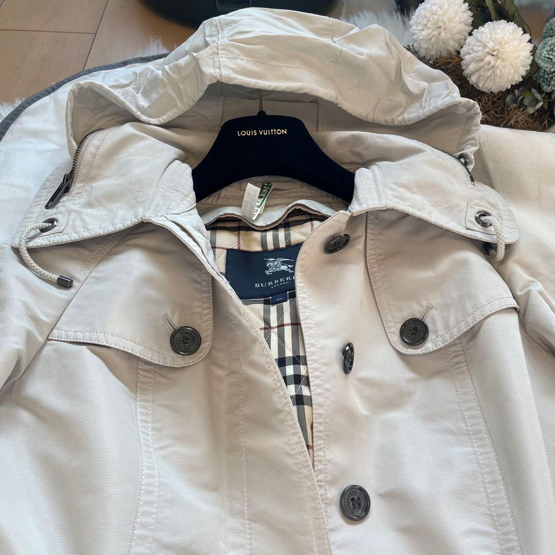 美品バーバリー　マウンテンパーカー　キルティングライナー　フード　3way 40