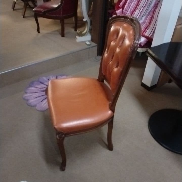 2脚セット　イタリア製　クラシック　ネコ脚　ロココ調チェア　本革張り　着座不可