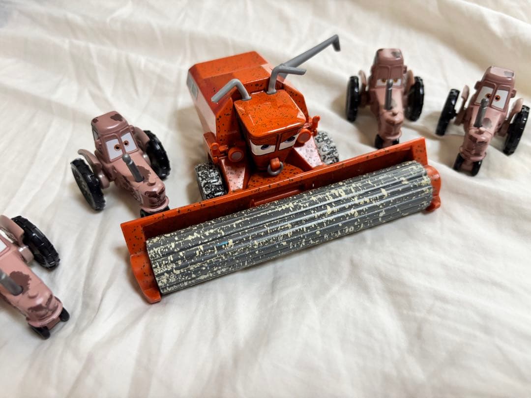 マテル フランク トラクター cars カーズ トミカ C-19