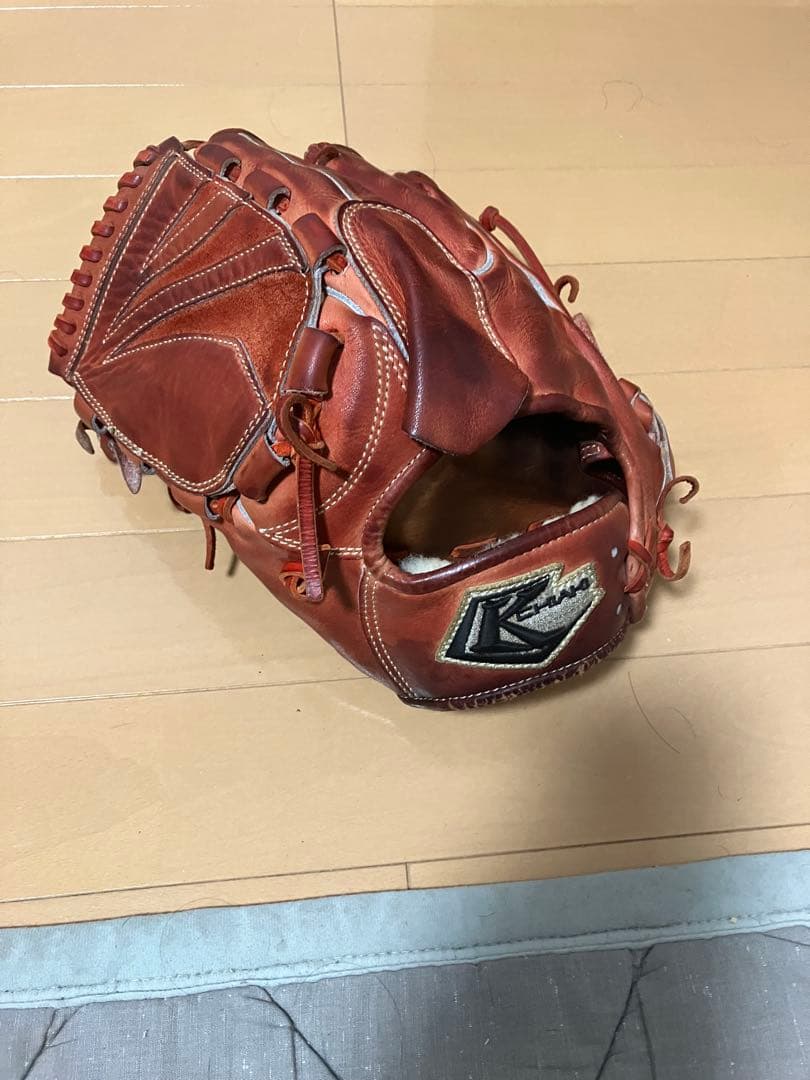 最近話題のメーカーCHIAKI チアキ　硬式　投手用グローブ