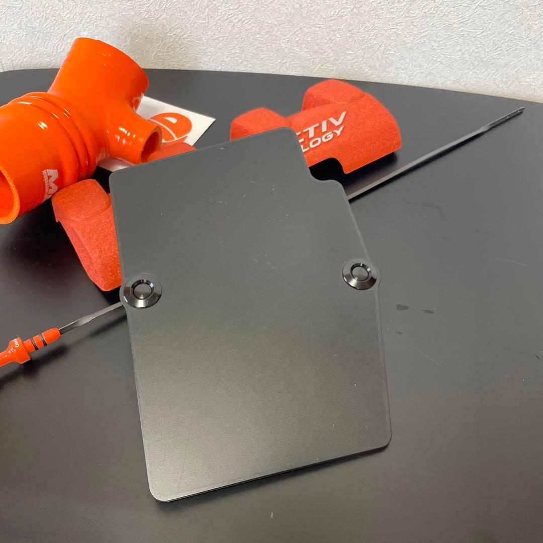 NDロードスター　エンジンルームオレンジ色４点セット ＋ オイルフィラーキャップ