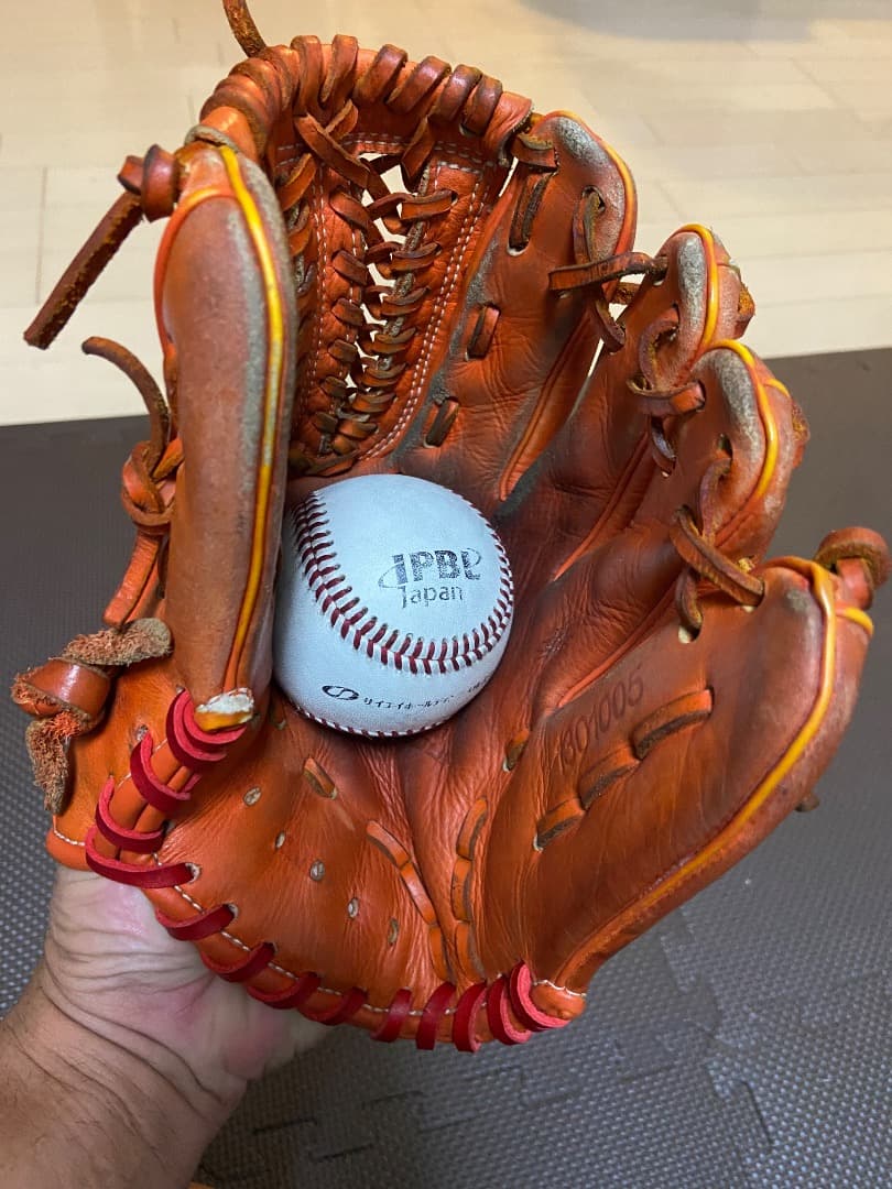 Under Armour 少年軟式グローブ