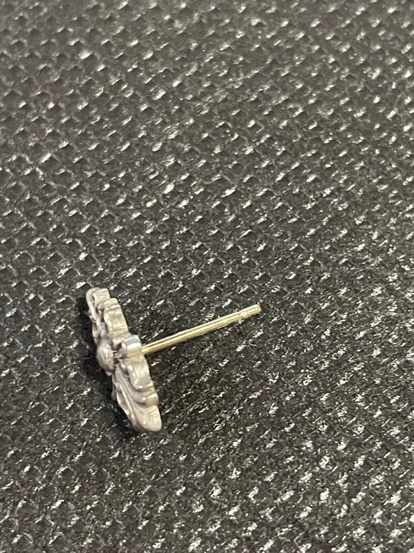 正規品レアークロムハーツピアス