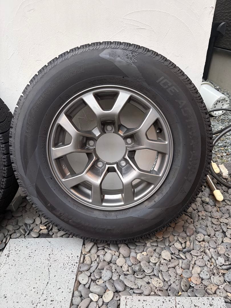 ジムニーシエラ　スタッドレスタイヤNANKANG AW-1 195/80R15