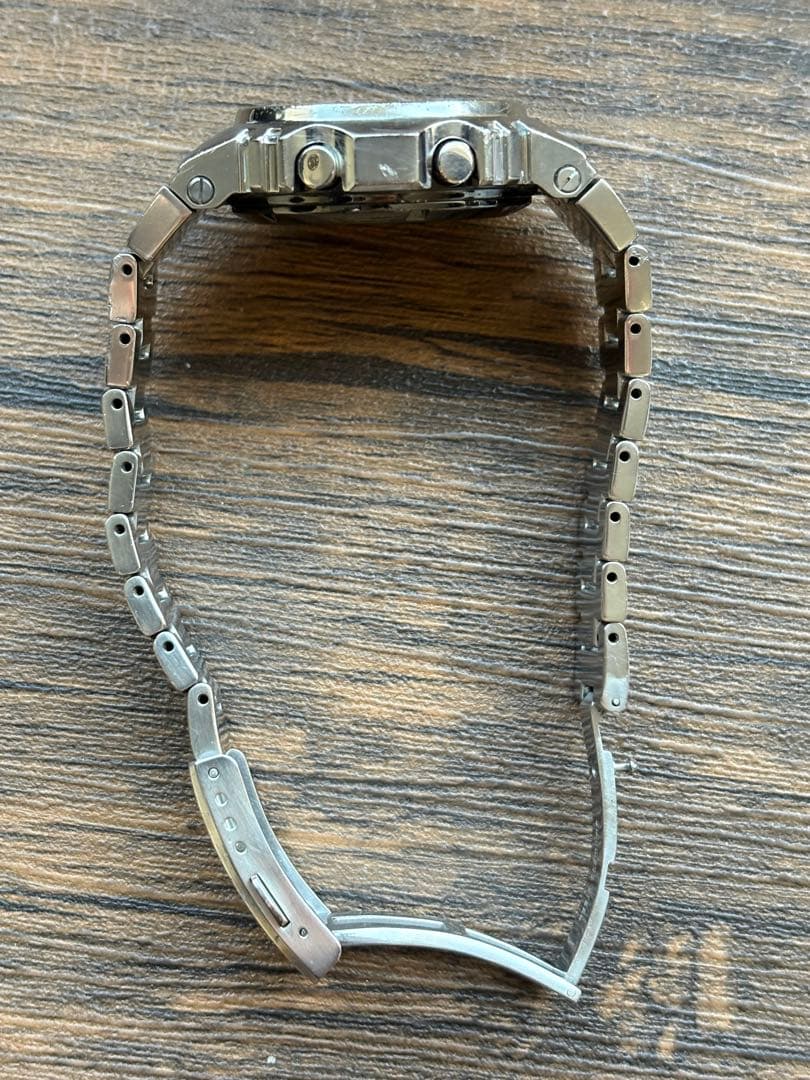 CASIO G-SHOCK GMW-B5000D-1JF 電波ソーラー シルバー