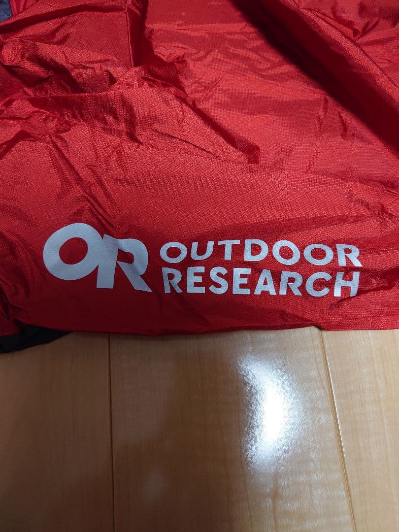 OUTDOOR RESEARCH ヘリウムビビィ 赤 ビビィサック UL
