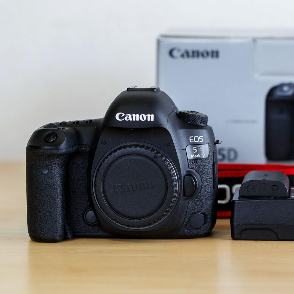 Canon EOS 5D Mark IV 本体