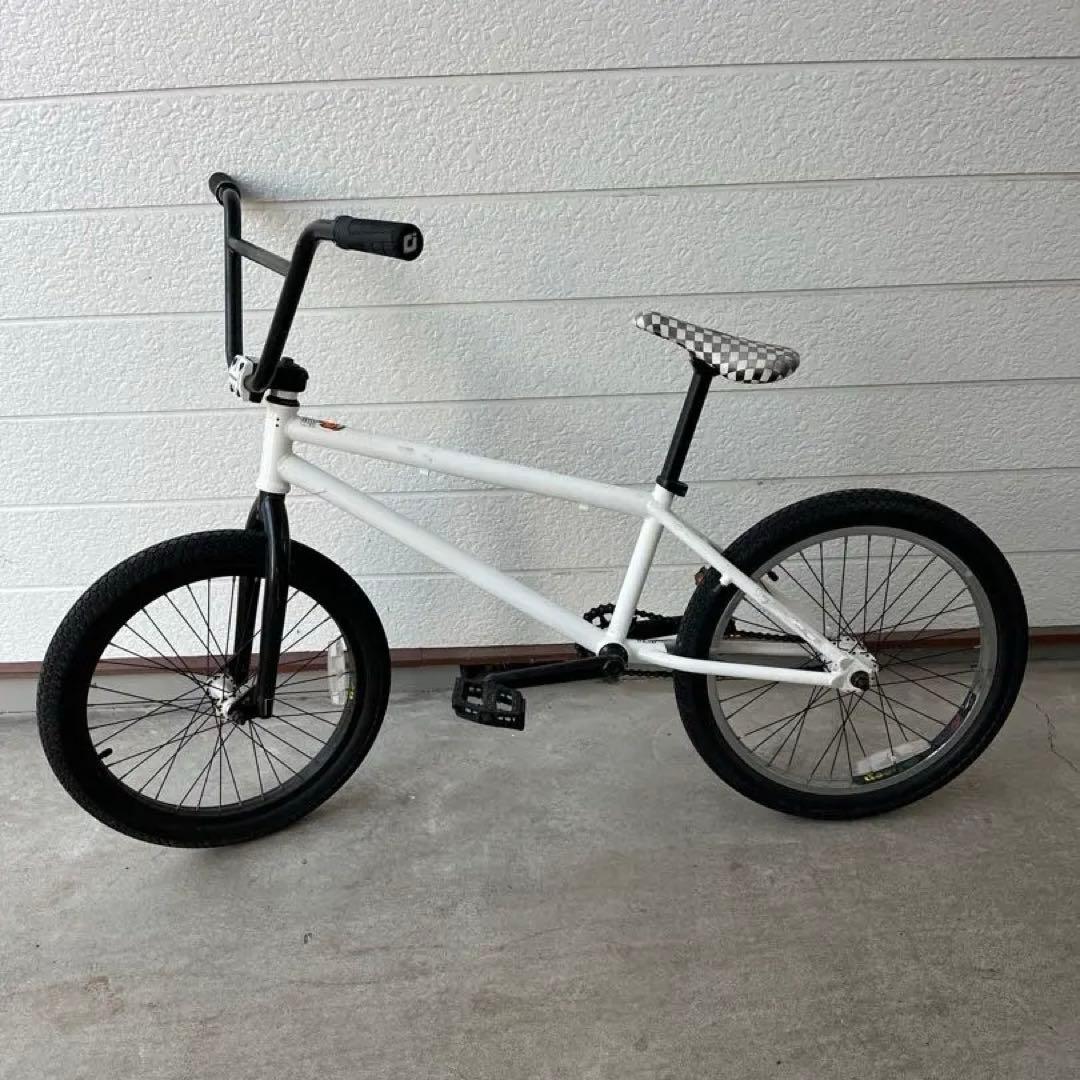 mon BMXバイク ホワイト 送料込み
