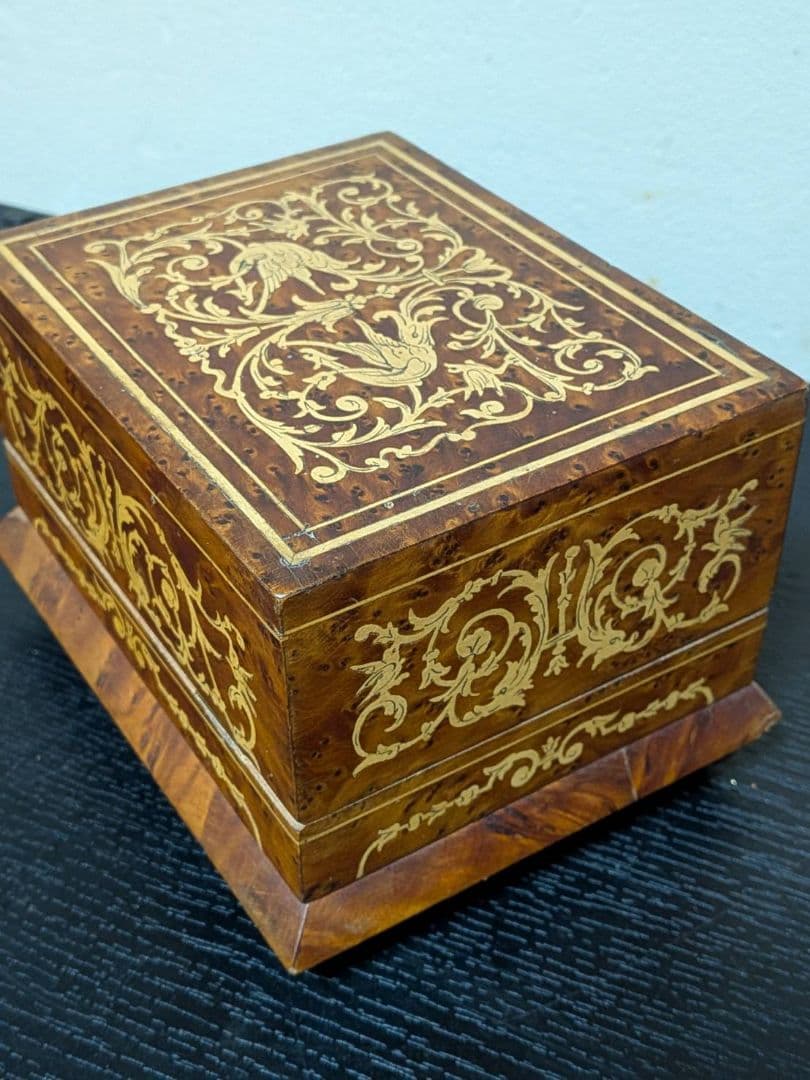 希少 象嵌 イタリア製 シガーケース 段返り オルゴール付（現状渡し）