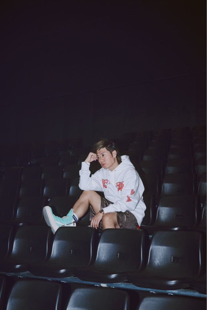 UVERworld【信人 produce】HEART WORLD HOODIE