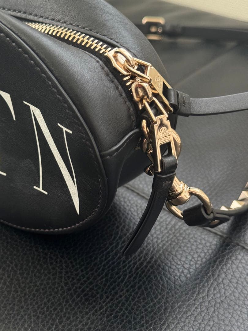 バレンチノ　バッグ