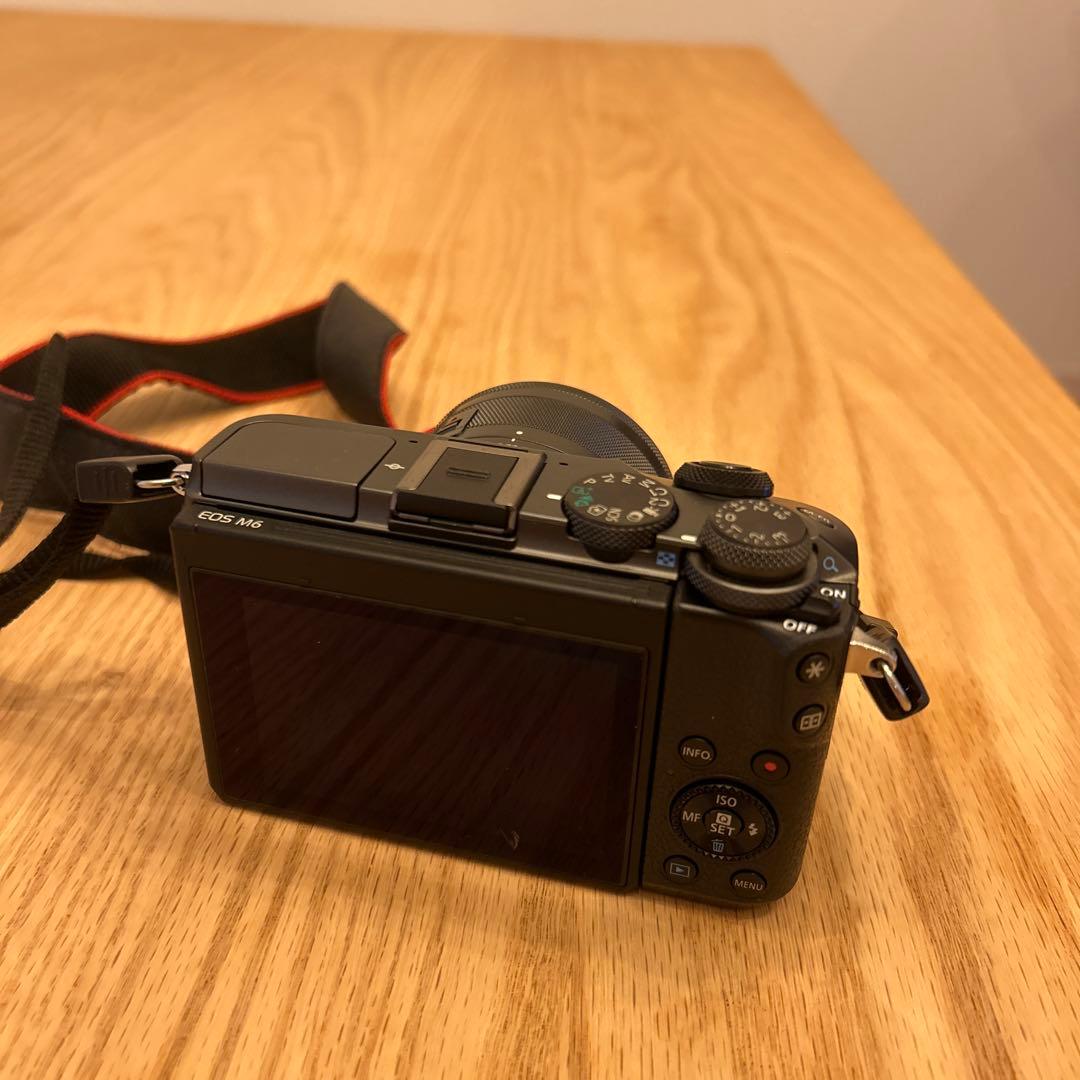 Canon EOS M6 ブラック　ミラーレス一眼