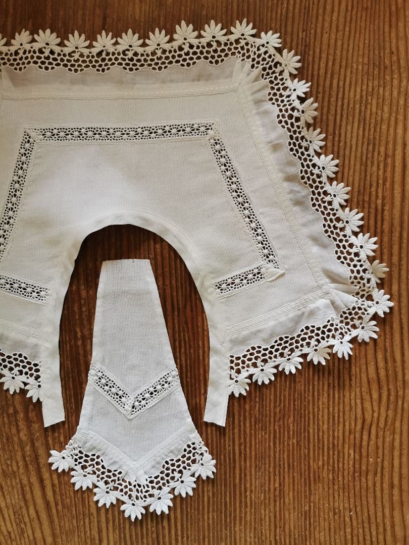 アンティークフランス 花のギュピールレース 付け襟 ＆ジャボ お揃い２点セット