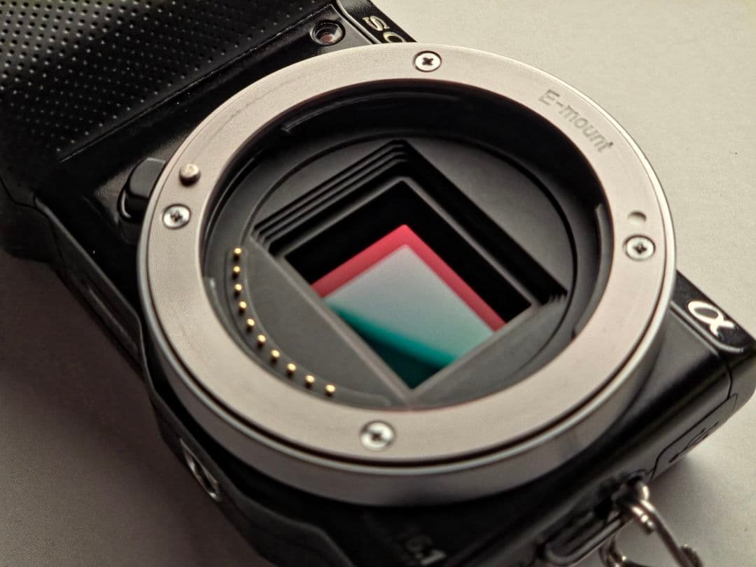 SONY NEX 5n 充電器バッテリー Fマウントアダプタ付き！