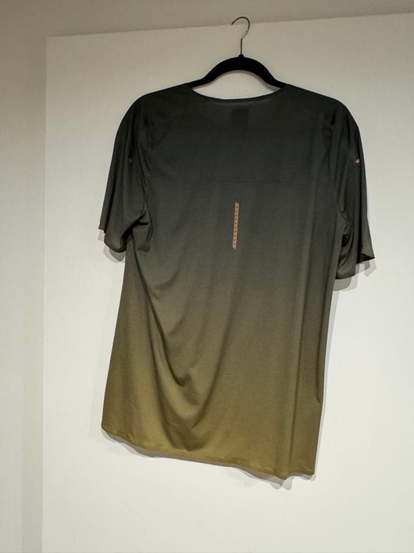 ロエベ X ON　４点　ランニングウエア　メンズ　新品あり