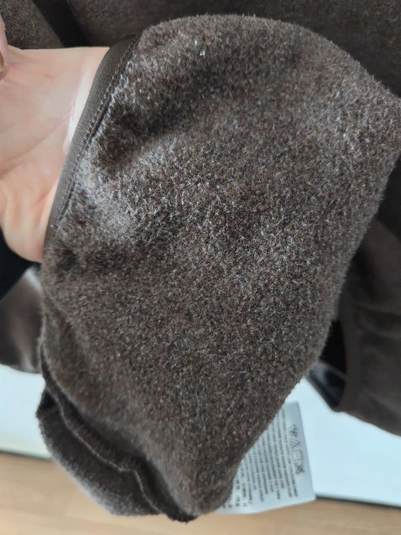 FEAR OF GOD ESSENTIALS スウェットシャツ　ブラウン