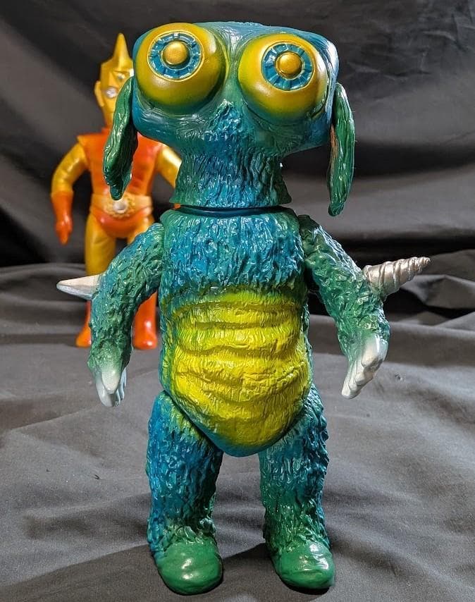 ギラギンド「スペクトルマン」登場怪獣（ベアモデル）ソフビフィギュア