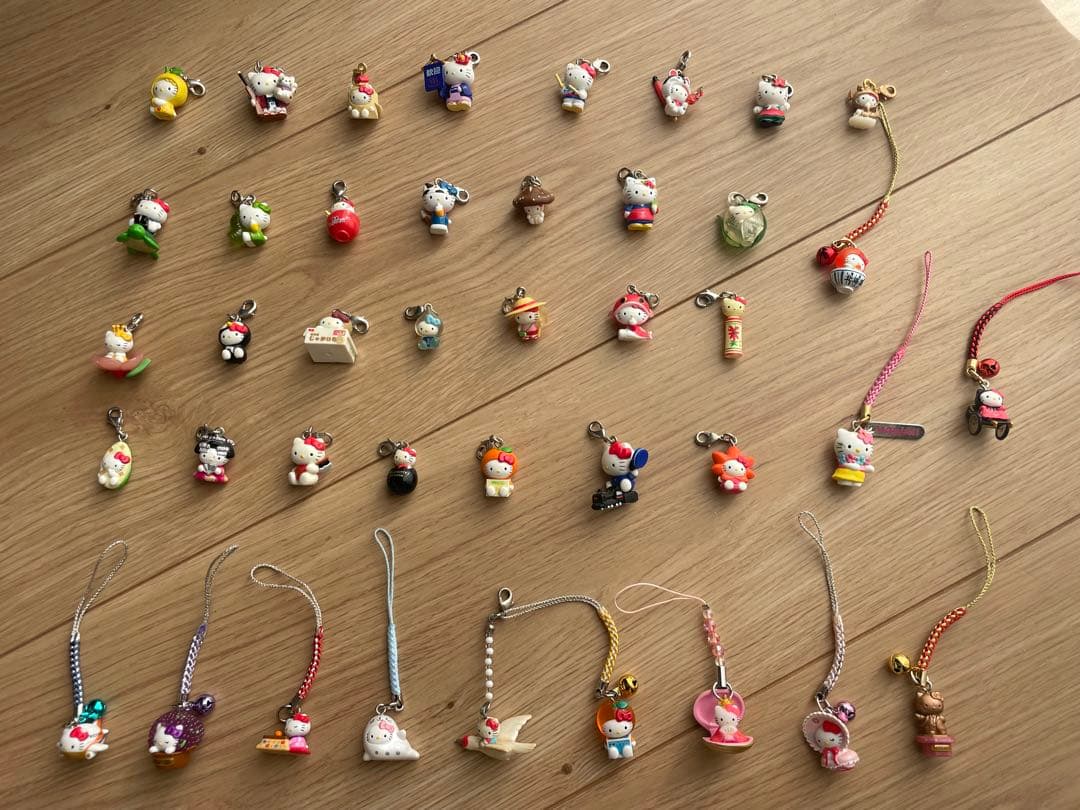 【レア】ご当地キティ　根付け　キーホルダー　ストラップ　41点　大まとめ売り