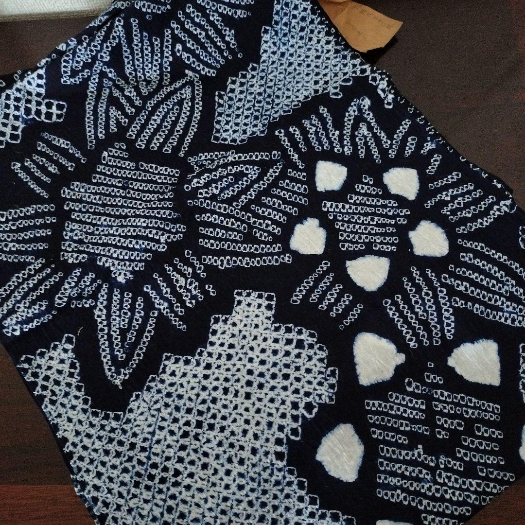 絞り浴衣反物　絞り　紺白