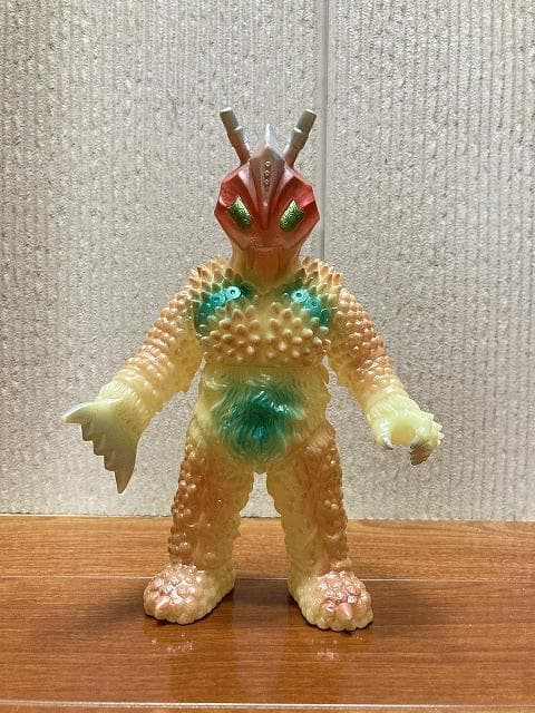 希少ソフビ　やまなや　改造巨大ヤプール　超獣