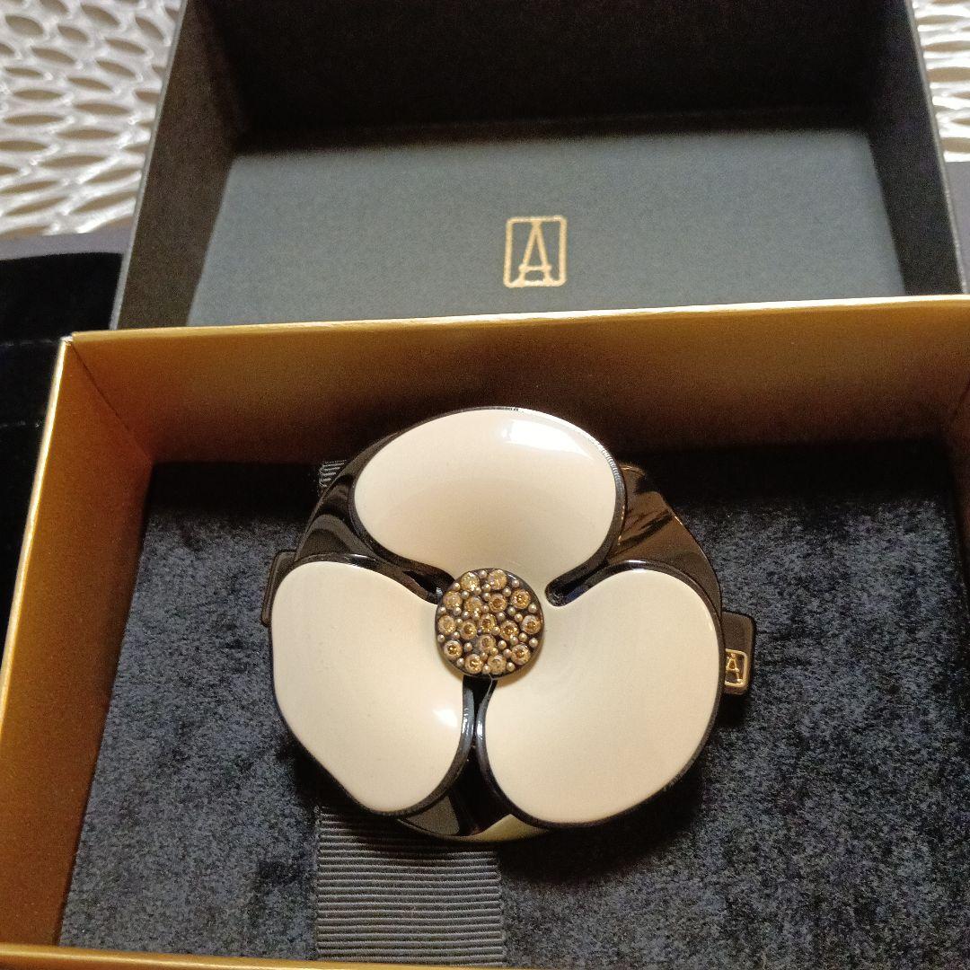 ALEXANDRE DE PARIS　LISERAI カメリアバレッタ