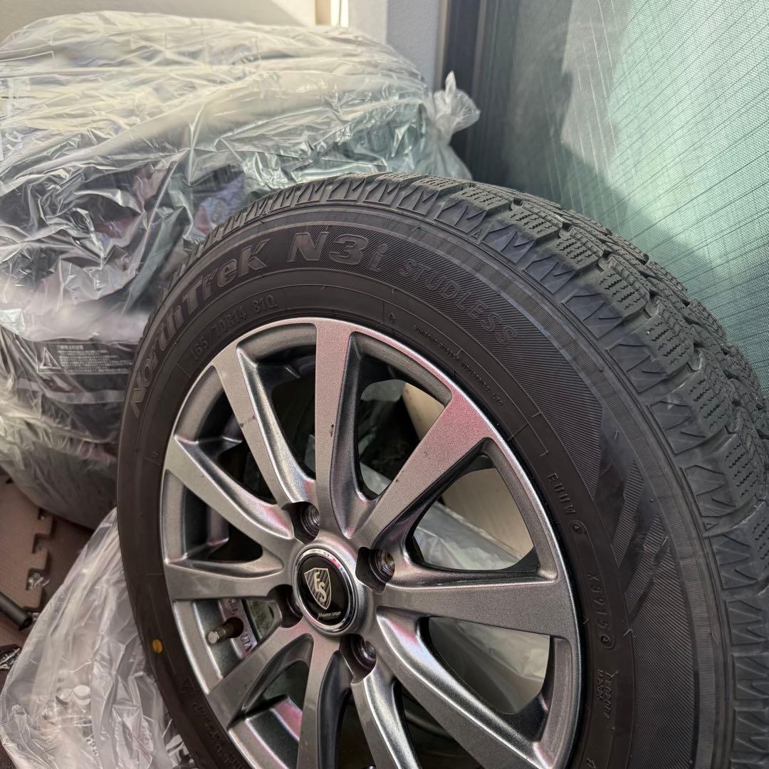 スタッドレスタイヤ　165/70R14 4本セット　自動車　広島市