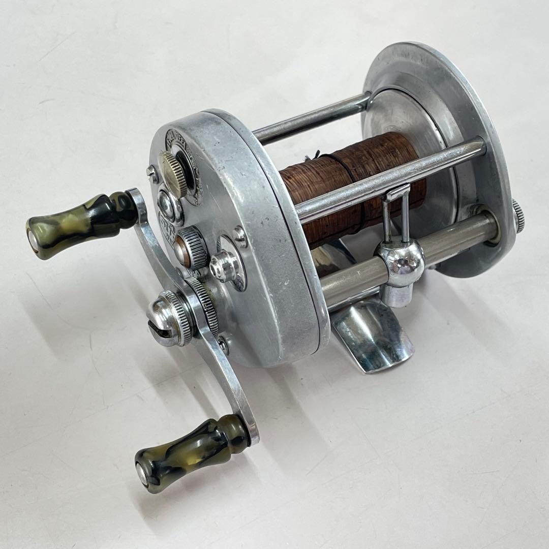 1940年 PFLUEGER SUPREME 1573 ダイレクトリール