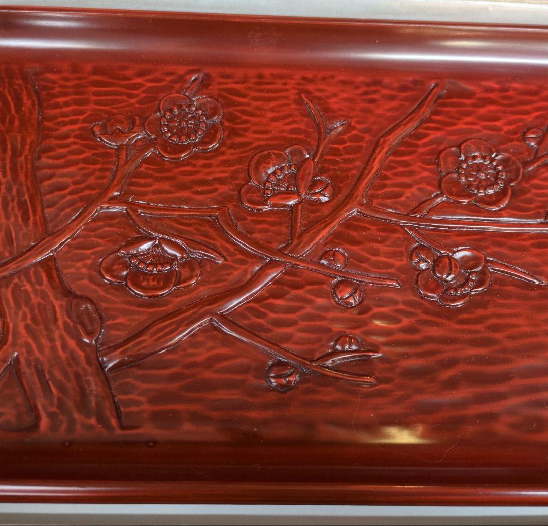 鎌倉彫　漆器梅の柄、盆