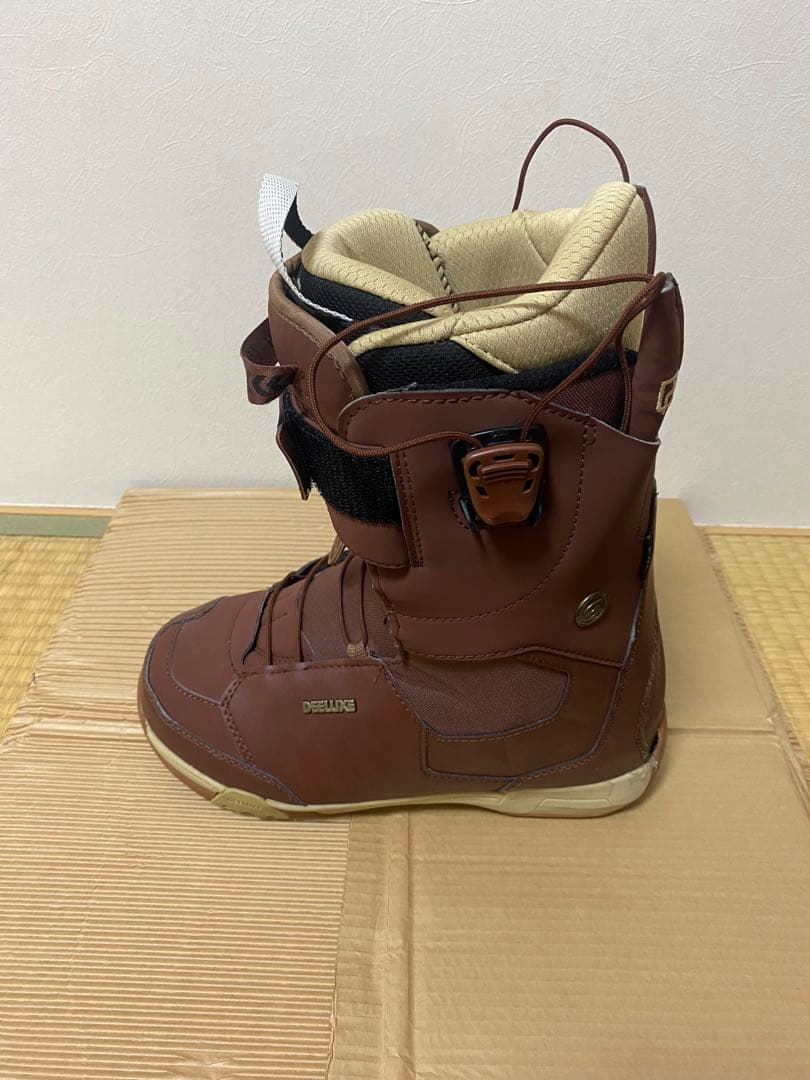 スノーボード　ブーツ　DEELUXE EMPIRE